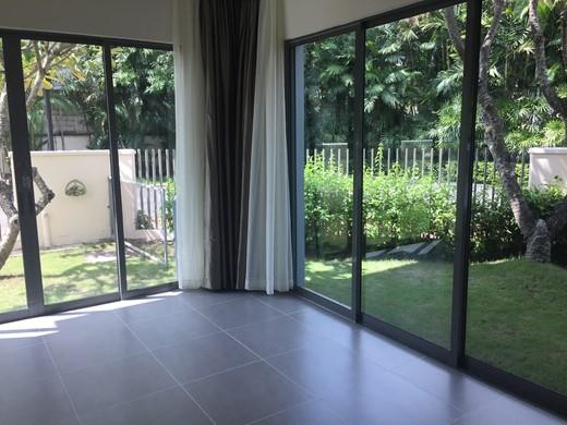 Modern Unfurnished Villa For Rent in District 2   Riviera  D22001167 (2)